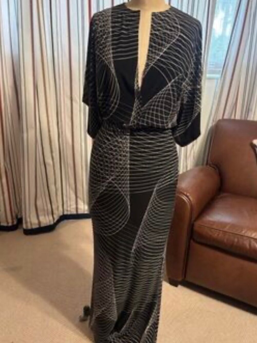 NORMA KAMALI OBIE GOWN